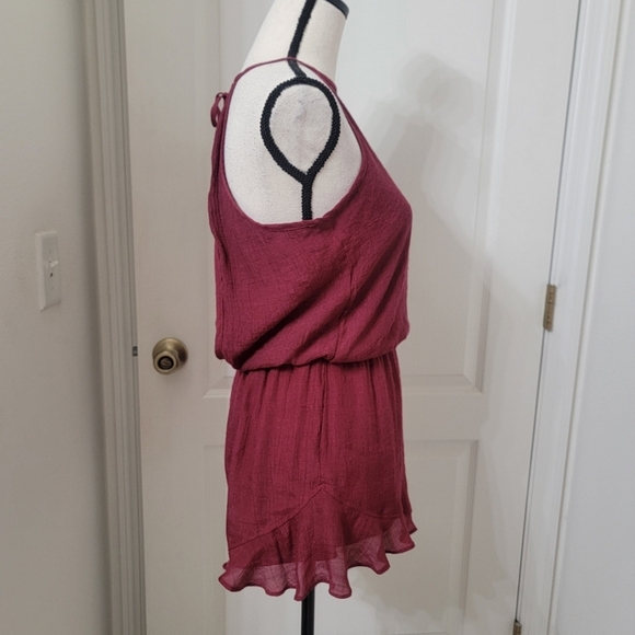 Wishlist Size M Wine / Burgundy Sleeveless, Open Back, Crepe Shorts Romper - Picture 7 of 15